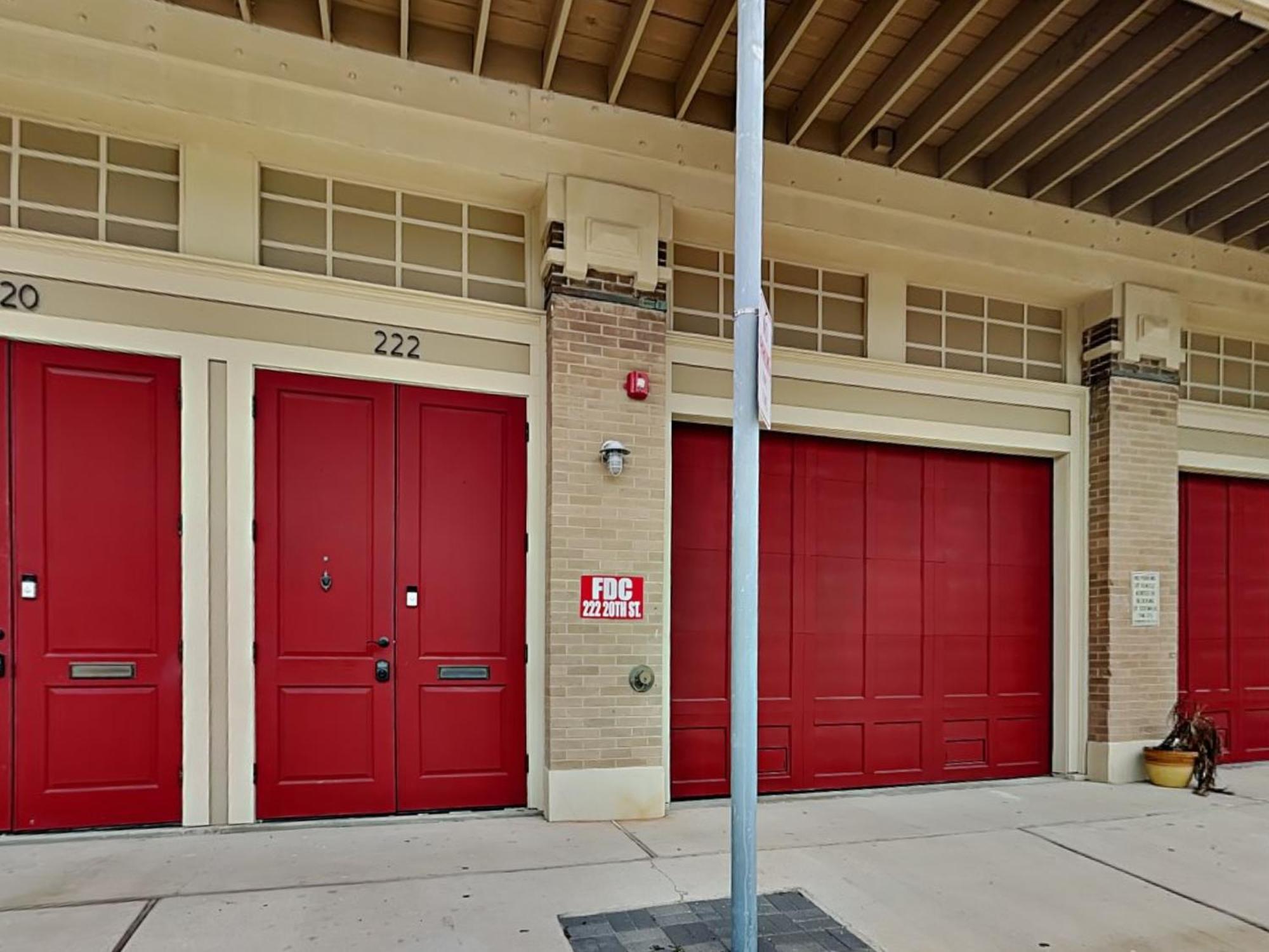 Stables On The Strand Apartment Galveston Exterior photo